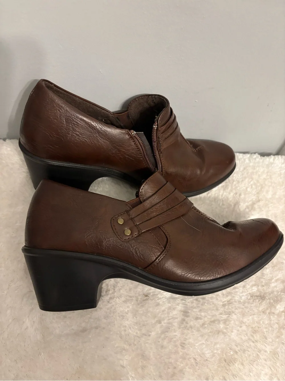 Women’s Brown Leather Slip-On Dress Shoes Casual Sz.9.5
